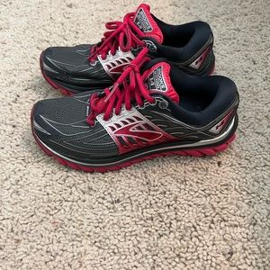 Womens Brooks Glycerin 6 wide rarely used
